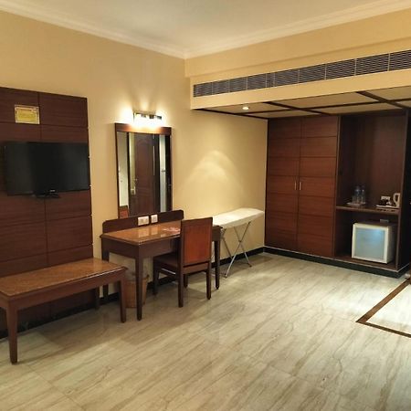 Shenbaga Hotel And Convention Centre Pondicherry Luaran gambar